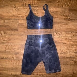 Lululemon Align set in Diamond dye Pitch grey. Bra and 6” HR Shorts
